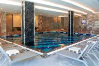 Crystal Centro Pearl Collectıon - Resorts