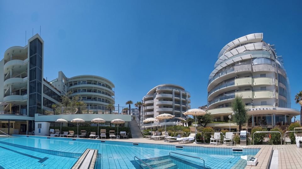Hotel Premier & Suites - Premier Resort