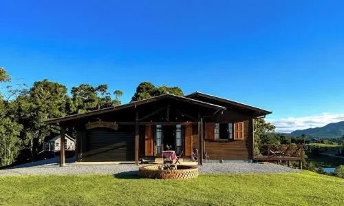 Chalé Sol da Invernadinha - Rancho Queimado/SC - Feriehus
