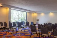 Courtyard Toluca Airport - 3 estrellas