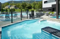Delta Hotels, Mont Sainte-Anne, Resort & Convention Center - Uima-altaat