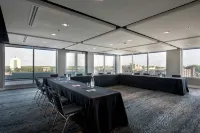Ambassador Hotel Oklahoma City, Autograph Collection - Wifi