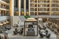 Embassy Suites by Hilton Cleveland Rockside - Pools