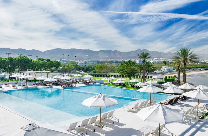Crowne Plaza Muscat by IHG photo 3