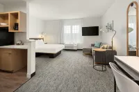 TownePlace Suites Chicago Lombard - Parking