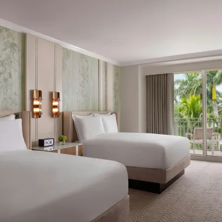 The Ritz-Carlton Naples, Tiburón