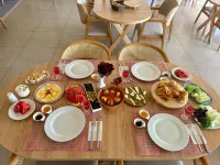 The Yücedağ Hotel - Frühstück
