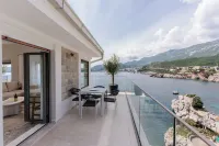 Blanche Cliff Apartments - Sea View