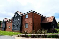 Penny Hedge, Whitby by Marston's Inns - Parking