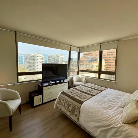 2BR Las Condes - Parking, Indoor Pool & Laundry