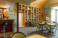The Fox Hostel - Bares