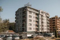 Astera Apart Hotel - parking