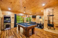 Cliffview Resort Lakefront  4Br, 3BTH- No Smoking/Pets. Fishing Dock, Game Rm. - 4-Star