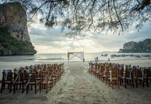 3. 샌드 씨 리조트..