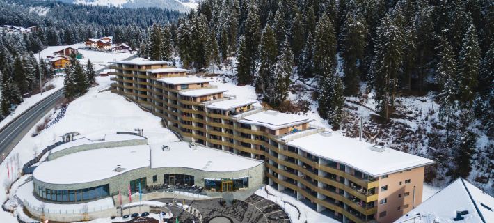 Peaks Place Apartment-Hotel & Spa Hotels in Laax