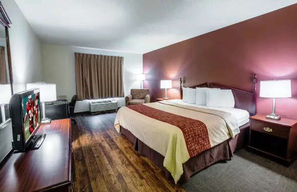 丹維爾紅屋頂PLUS酒店