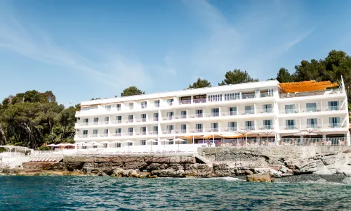 Les Roches Rouges, Saint Raphael, a Beaumier hotel