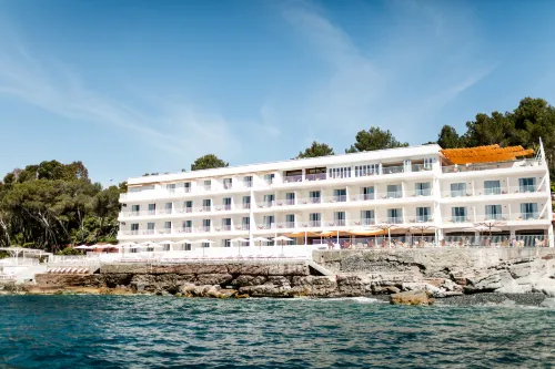 Les Roches Rouges, a Beaumier Hotel Hotels in Saint-Raphaël