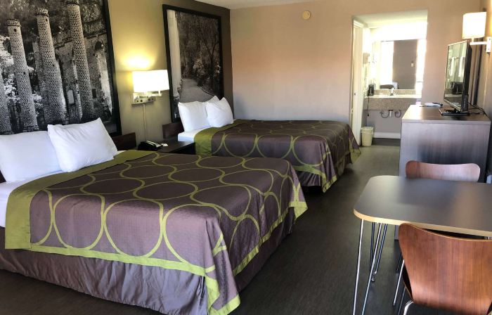 Super 8 by Wyndham Orangeburg