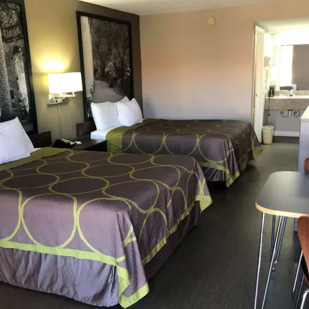 Super 8 by Wyndham Orangeburg