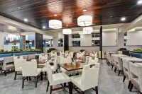 Embassy Suites by Hilton Plainfield Indianapolis Airport - breakfast