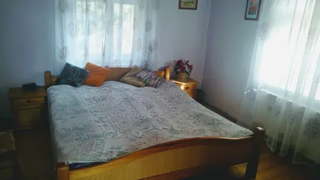 Apartment under Cedar Отели в г. Собутка