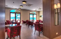 Hotel Pine - bar