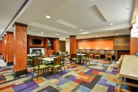 Fairfield Inn & Suites Birmingham Fultondale/I-65 Отели в г. Фултондейл