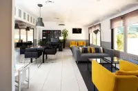 Hotel Campanile Setúbal فنادق في سيتوبال