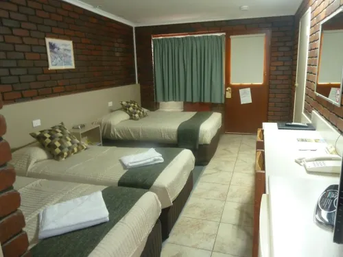 Room Motel Kingaroy East Hotels in Booie