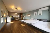 어반트리펜션 애월한담공원 주변 호텔