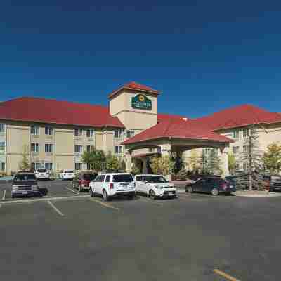 La Quinta Inn & Suites by Wyndham Trinidad Hotel Exterior