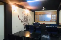 Hotel Hill Breeze Hotel di Tirupattur
