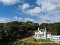 Penally Manor - Luxurious Manor House - Tenby Hotels in Penally