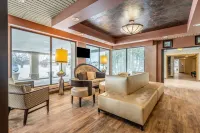 Quality Inn & Suites Hotels in Baxter