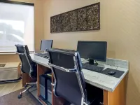 Comfort Inn & Suites Market - Airport Hotels in Cascade County