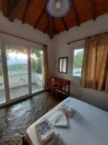 Apartment with Pool and Panorama View