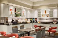 Hilton Garden Inn Ithaca - breakfast