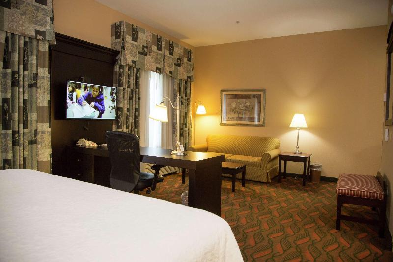 Hampton Inn & Suites Houston Rosenberg