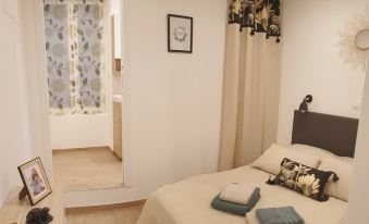 Charming Studio with Sleeping Area - Old Town