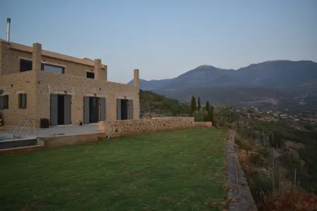 Luxury Villa with Private Pool Kika Residences