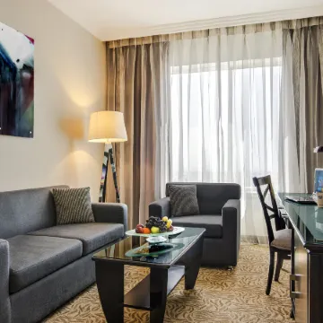 Towers Rotana Отели рядом с достопримечательностью «Дубайский международный финансовый центр»