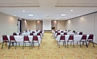 Holiday Inn Express & Suites Albany