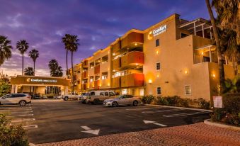 Comfort Inn & Suites Huntington Beach