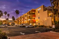 Comfort Inn & Suites Huntington Beach Hotels near Hobby Lobby