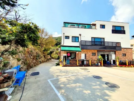 Gongju Sangsin Valley Pension Отели в г. Конджу