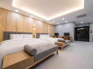 New E-Stay, Jinjang-Dong, Ulsan