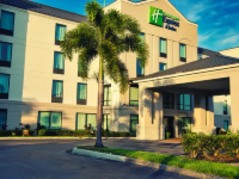 Holiday Inn Express & Suites TAMPA NORTHWEST-OLDSMAR by IHG Hotels in Oldsmar