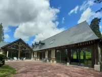 Château de la Bribourdière- 8Min Cabourg Hotels in Putot-en-Auge