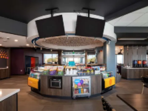 Tru by Hilton Phoenix Glendale Westgate Hotels in Glendale